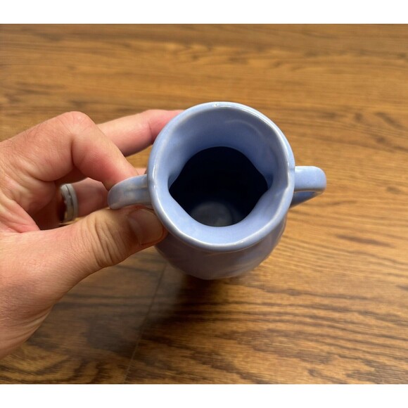 Shawnee Pottery Vase With Embossed Flowers, Blue USA 5 1/2” Tall Vintage - Picture 6 of 6